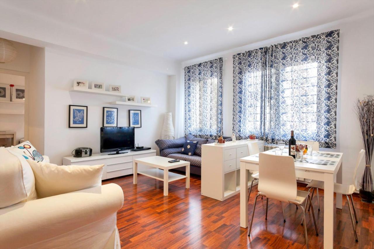Barcelona Comtal Apartments Exterior photo
